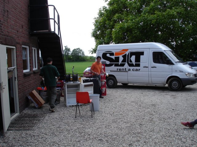 2006HWK 177.jpg